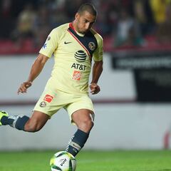 Esperan a Cecilio Domínguez en Argentina