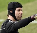 Cech: "Me gustaría competir con Courtois, es un gran reto"