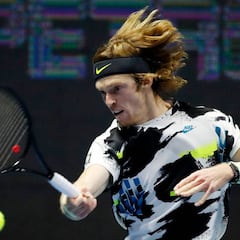 Rublev remonta a Shapovalov para llegar a una nueva final