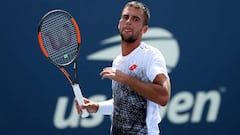 Mayer, KO en primera ronda