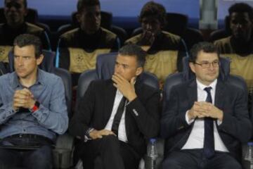 Luis Enrique en el banquillo del Barcelona 