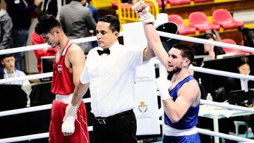 Salvador Flores en uno de sus combates en el preolímpico.