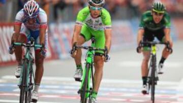 Canola batió a Rodríguez y Tulik.