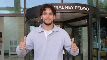 17.06.2025 NOTICIAS SPORTING
GIJON LLEGADA DE ALEX CORREDERA COMO NUEVO JUGADOR DEL SPORTING