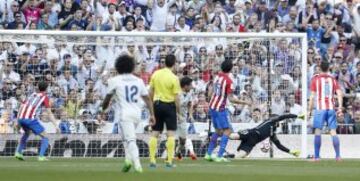 Gol 1-0 de Pepe jugador del Real Madrid 