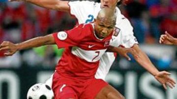 <b>CASI HECHO. </b>Mehmet Aurelio firmará en las próximas horas con el Betis.