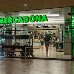 Mercadona explica por qué vende la botella de leche más cara que el brick