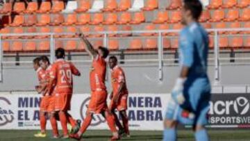 Cobreloa se recupera tras escándalo y vence a Ñublense