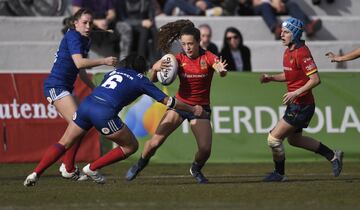 Im¨¢genes de la semifinal del Campeonato de Europa de rugby femenino disputada en el Estadio Central de la Universidad Complutense entre la selecci¨®n espa?ola, dirigida por Jos¨¦ Antonio Barrio, y la selecci¨®n rusa.