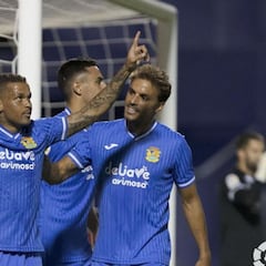 Kanté y Andersón marcan la diferencia a favor del Fuenla