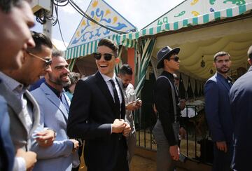 Los jugadores del Betis disfrutan en la Feria