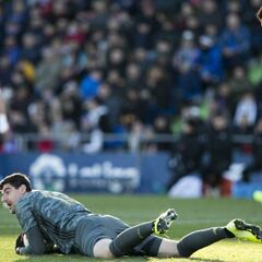 1x1 del Real Madrid: Courtois salva y Varane decide