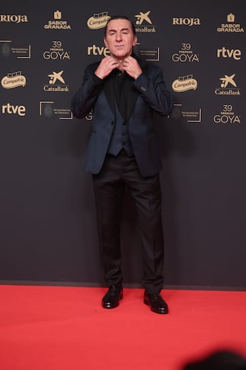 El actor Antonio de la Torre posa en la alfombra roja.