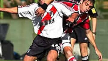 <b>REFUERZO.</b> El Atlético ficha al jugador de Chacarita Juniors para el primer equipo o para el filial.