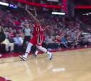 Esta vez le pillaron: la acción de Harden que le costó el partido a los Rockets