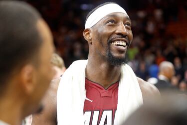 83 puntos de Adebayo: la alegría de una noche histórica en imágenes