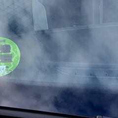 Si haces este ‘truco’, podrás cambiar la etiqueta DGT de tu coche y pasar de la B a la C para evitar los avisos de 2025