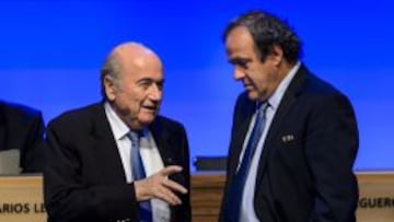 Blatter junto a Platini