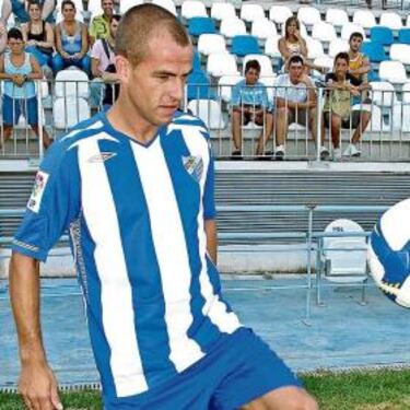 32 jugadores pasaron por M¨¢laga Club de F¨²tbol y C¨¢diz
