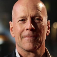 Celebrities show an outpouring of support for Bruce Willis following dementia diagnosis