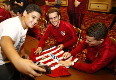 Antoine Griezmann says he's happy at Atlético Madrid