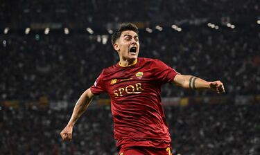 0-1. Paulo Dybala celebra el primer tanto que anota en el minuto 34 de partido.