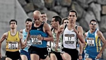 <b>MILLEROS DE ORO. </b>En los Nacionales de Tenerife, Reyes Estévez (387) se impuso en la primera de las dos semifinales de 1.500 metros, por delante de Arturo Casado (17).