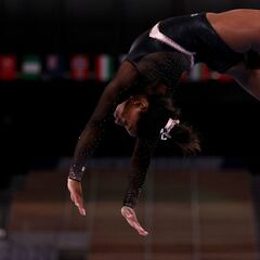 What are Simone Biles stats: records, Olympic medals, titles