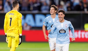 El canterano celeste hizo un gol de veterano. Balón cazado en el área y que con tranquilidad define al palo largo de Greif para hacer el primero del equipo de Giráldez.