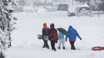 El tiempo en el puente: nieve en el norte y precauci&oacute;n en las carreteras.