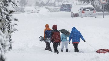 El tiempo en el puente: nieve en el norte y precaución en las carreteras.