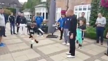 La genial reacción de Guardiola al ver a un freestyler ¡de 8 años!