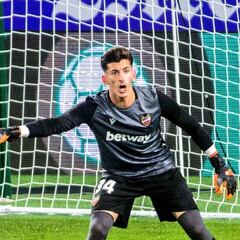 Cárdenas destaca en su estreno: "Es la recompensa que uno espera"