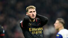 El Inter se interpone en el anhelo de Santi Giménez: a un paso de su primera final en Milán