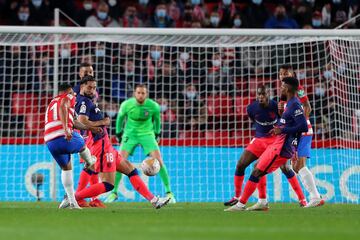 Machis empató el partido para el Granada. 1-1.