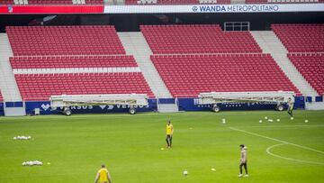 Trampolín rojiblanco