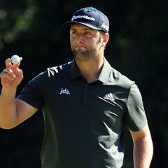 Jon Rahm controla Wentworth para salir colíder el domingo