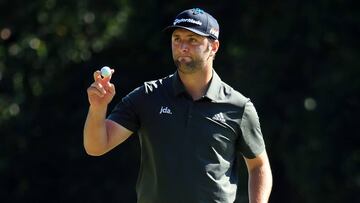 Jon Rahm controla Wentworth para salir colíder el domingo