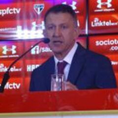 Osorio, molesto por el ambiente que rodea a Sao Paulo