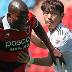 Manuel Palacios y Pohang ganan en regreso del fútbol en Corea