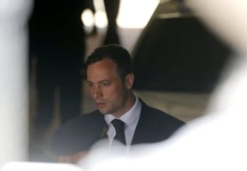 Oscar Pistorius fue condenado a cinco años de cárcel por el asesinato de su novia.