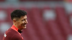 Jan Urban, al rescate de Lewandowski