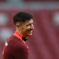 Jan Urban, al rescate de Lewandowski