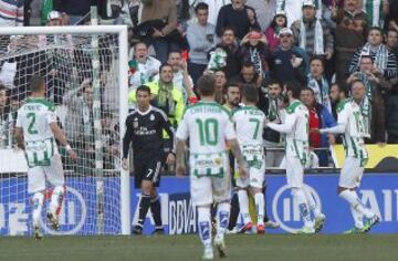 Cristiano Ronaldo acabó expulsado con tarjeta roja directa tras agredir al jugador del Córdoba, Edimar.