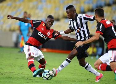 Official: Real Madrid confirm Vinicius Junior signing