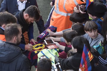 Over 11,000 Barcelona fans, mostly children, packed the Mini Estadi to watch their idols train.