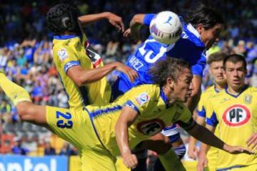 Las pelotas paradas fueron bien contenidas por los dos equipos.