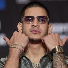 Berlanga provokes Canelo: what did he say about the Mexican?