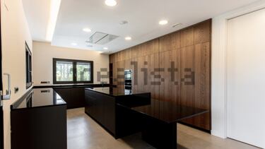 As es la casa que Marcos Llorente ha puesto en venta por 2,7 millones de euros