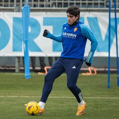 Iván Azón apunta al Eldense